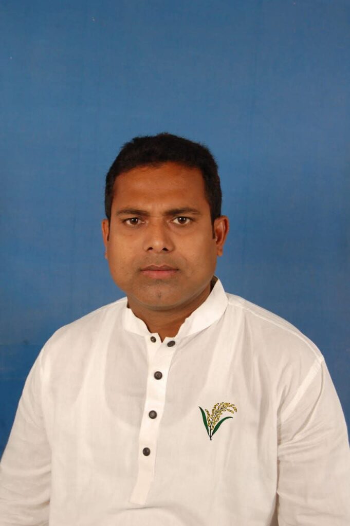 কালীগঞ্জ স্বেচ্ছাসেবক দলের সদস্য সচিব মিলনের অত্যাচারে অতিষ্ঠ উপজেলাবাসী