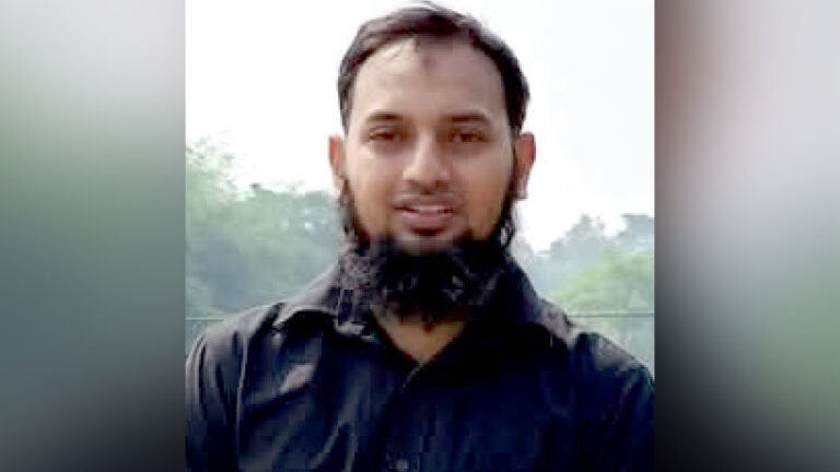 কোটচাঁদপুর ইউএনও’র দুর্নীতির প্রতিবাদে ছাত্রদের বিক্ষোভ ও মানববন্ধন