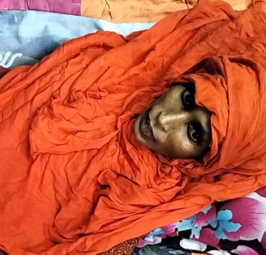 "মুক্তি বাঁচতে চায়, কিন্তু কেমোর টাকাই নেই!" ক্লিনিক থেকে ইনফেকশন, আজ ক্যান্সারে মরণাপন্ন"