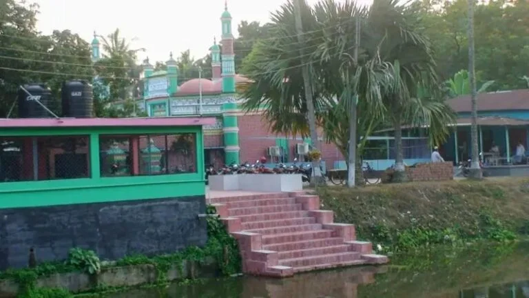 শৈলকুপার শাহী মসজিদ: এক রাতের রহস্যে মোড়ানো ইতিহাসের সাক্ষী