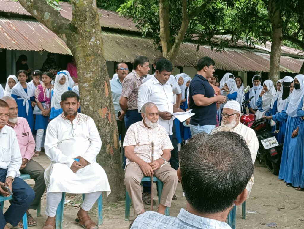 শিক্ষার আলো ছড়াচ্ছে ৪২ বছর